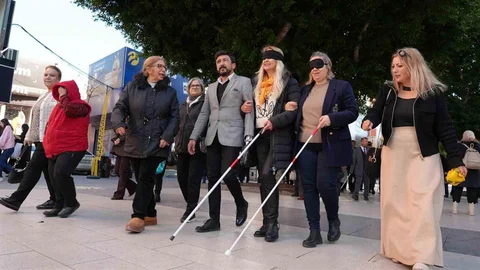 Tarsus’ta Farkındalık Yürüyüşü Düzenlendi