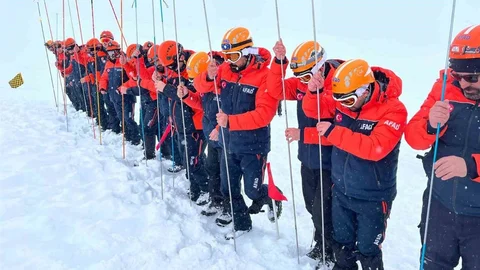 Van'da Çığ Riskine Yönelik Eğitimler Başladı