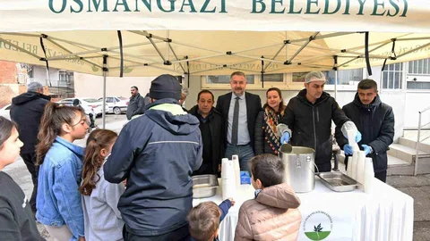 Osmangazi'de Cuma Bereketi Paylaşıldı