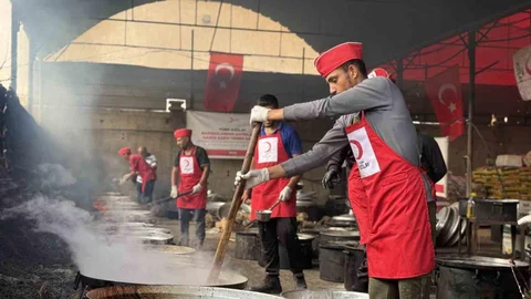 Türk Kızılay, Gazze'de Kış Yardımları Yapıyor