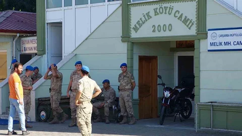 Samsun'da Cami Çıkışında Silahlı Çatışma