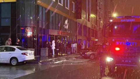 Kayseri'de Otel Bodrumunda Yangın Çıktı