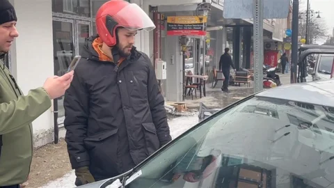 Erzincan'da Su Borusu Aracın Üzerine Düştü