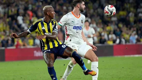 Fenerbahçe Alanyaspor'a Konuk Olacak