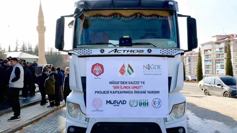 Niğde'den Gazze'ye Yardım Tırı Yola Çıktı