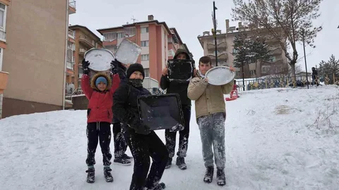 Sivas'ta Karne Tatili Kar Eğlencesine Dönüştü