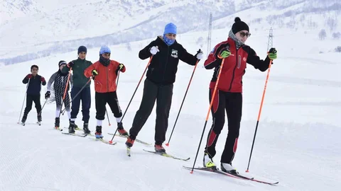 Bitlis'te Kayaklı Koşu Antrenmanı