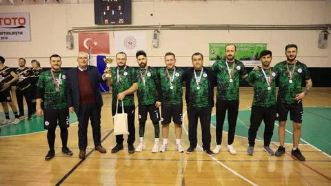Çameli'de Voleybol Turnuvası Sona Erdi