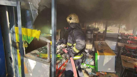 Antalya'da Yangın Çıkartan Pideci Baygın Bulundu