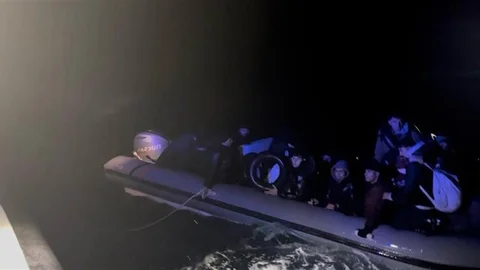 Didim'de 25 Düzensiz Göçmen Kurtarıldı