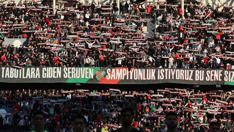 Karşıyaka, Belediye Kütahyaspor'a Yenildi