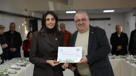 Meci Şenliği’nde Zeytinyağı Tadımına İlgi