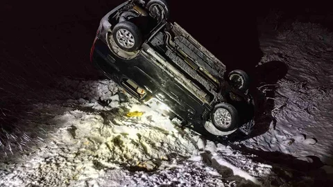 Mardin'de Devrilen Araçta 5 Yaralı