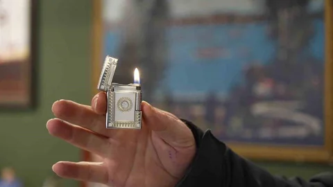 Servet Değerindeki Çakmaklar Kocaeli'de İlgi Görüyor