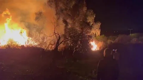 Antalya'da D-400 Kara Yolunda Yangın