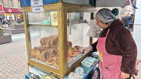 Eskişehir'de 'Askıda Simit' Uygulamasına Tepki