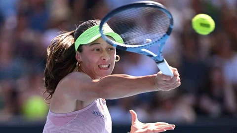 Zeynep Sönmez Avustralya Açık'ta İkinci Tura Yükseldi