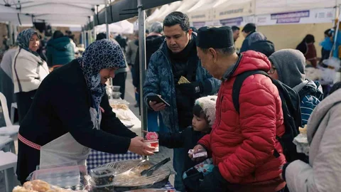 Bursa'da Kadınların Dayanışma Pazarı İlgi Gördü