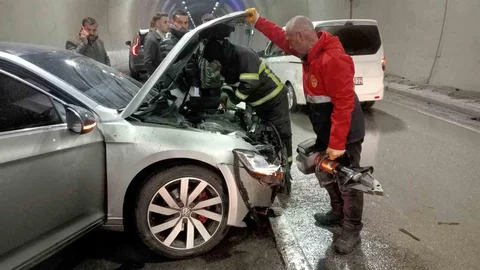 Şırnak'ta Buzlanma Nedeniyle Zincirleme Kaza