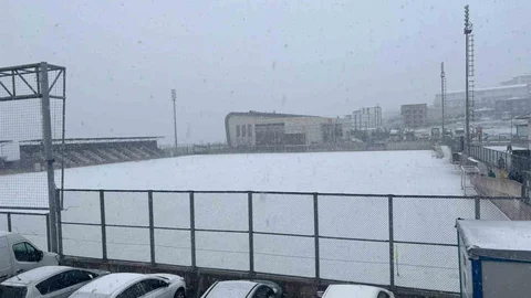 Kocaeli 2. Amatör Lig'de Kar Yağışı Sorunu