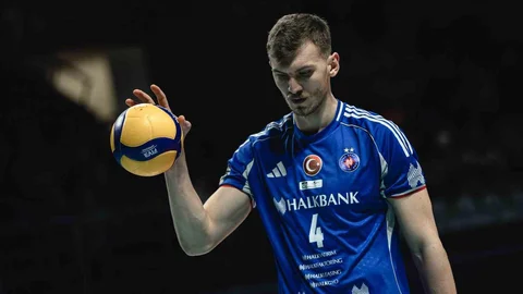 Galatasaray, Halkbank'ı 3-0 Yendi