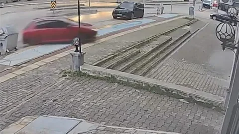 Bursa'da Direksiyon Dersi Kazası