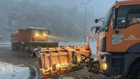 Bolu Dağı'nda Kar ve Sis Etkili Oluyor