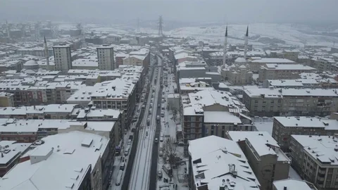 Sultangazi'de Kar Yağışı Manzarası