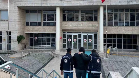 Göçmen Kaçakçısı Muğla'da Yakalandı