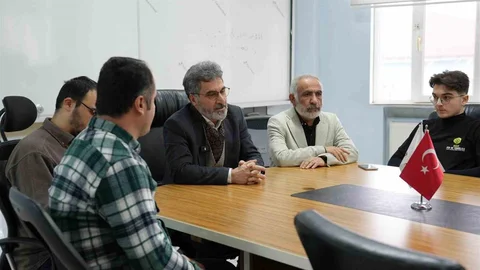 Düzce'de "Dünü Oku, Yarını Yaz" Konferansı