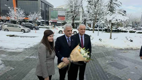 Düzce'de Yeni Vali Göreve Başladı