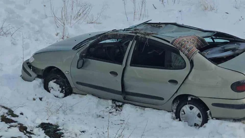 Adilcevaz'da Otomobil Takla Attı, 5 Yaralı