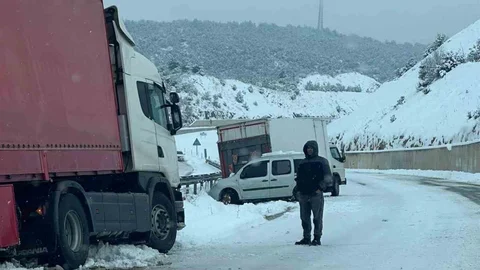 Tokat’ta Yoğun Kar Trafiği Olumsuz Etkiledi