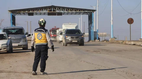 Suriye Hükümeti Deyrizor'da Güvenlik Noktaları Kuruyor