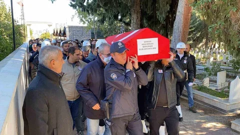 Mersin'de Vefat Eden Polis Memuru Uğurlandı