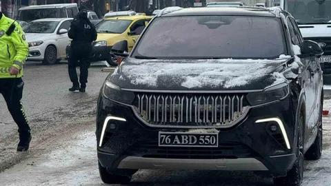 Tuzluca Belediye Başkanı'nın Aracı Tartışma Yarattı