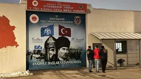 Diyarbakır'da 132 Kişi Yakalandı