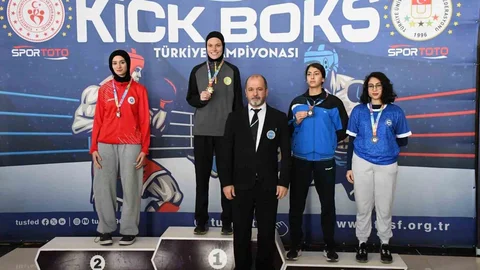 Sakarya Sporcuları Altın Madalya Kazandı