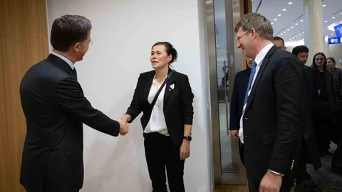 Danimarka Grönland'da NATO Misyonu Önerdi