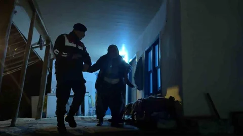 Antalya'da Orman Yangını Kontrol Altında