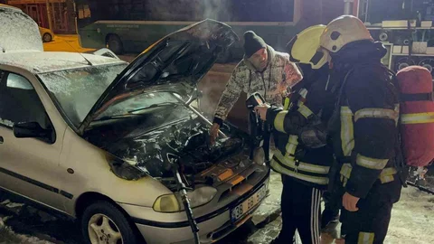 Kayseri'de Oto Yangını Yaşandı