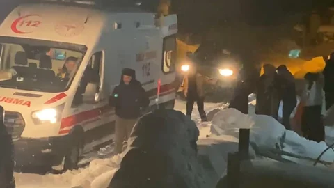 Kars'ta Ekipler Hasta Kadın İçin Seferber Oldu