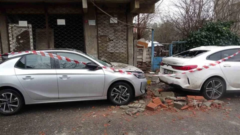 Sultanbeyli'de Balkon Çökmesi Olayı