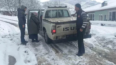 Kanser Hastası Kadına Zonguldak'ta Yardım Eli Uzandı