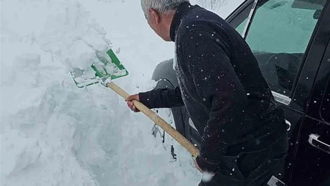 Bahçesaray'da Çığ Tehlikesi Atlattı