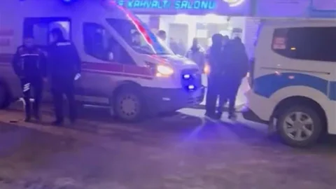 Elazığ'da Bıçaklı Kavga Yaşandı