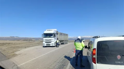 Beypazarı'nda Jandarmadan Trafik Denetimi