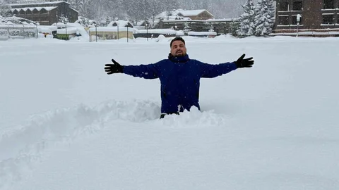 Uzungöl'de Kar Kalınlığı 1 Metreyi Aştı