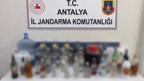 Kemer'de Kaçak İçki Operasyonu