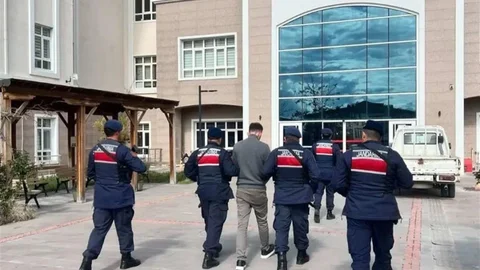 Burdur'da Aranan 14 Şahıs Tutuklandı
